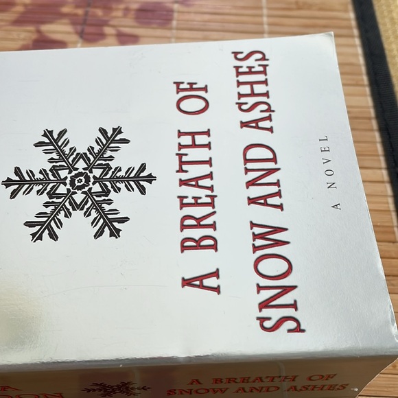 Diana Gabaldon  A breath of snow and ashes.  Book from outlander series. - Picture 7 of 7